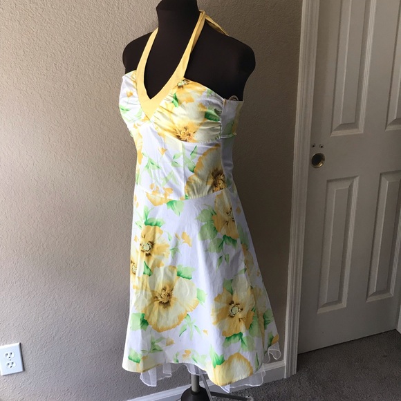 Ray of Sunshine Halter Dress Size 5 - Picture 3 of 8